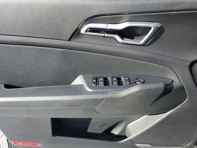 new 2025 Kia Sportage car, priced at $27,213
