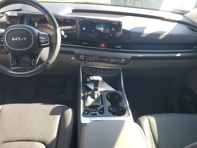 new 2025 Kia Carnival car, priced at $39,245