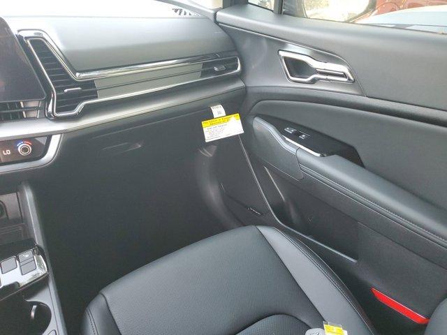 new 2025 Kia Sportage car, priced at $30,282