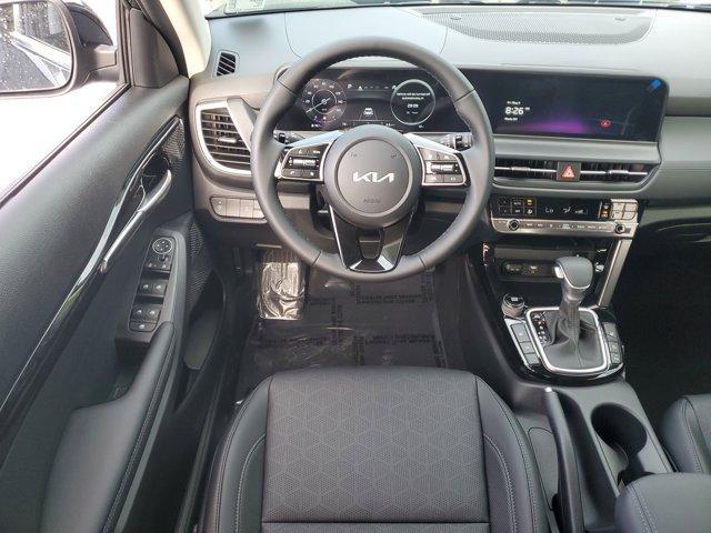 new 2025 Kia Seltos car, priced at $25,601