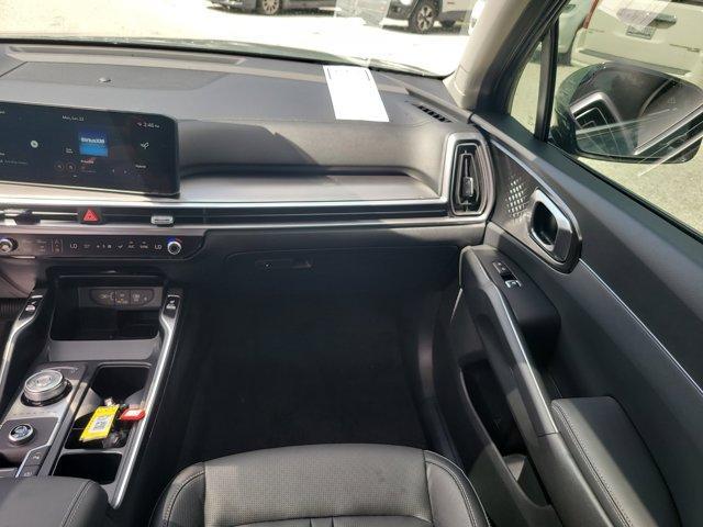 new 2025 Kia Sorento Hybrid car, priced at $38,156