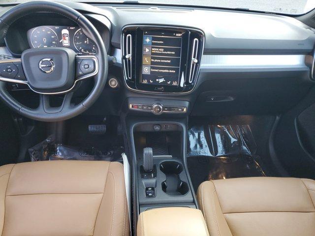 used 2019 Volvo XC40 car, priced at $20,356