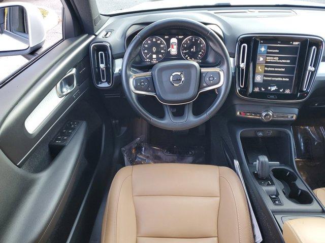 used 2019 Volvo XC40 car, priced at $20,356
