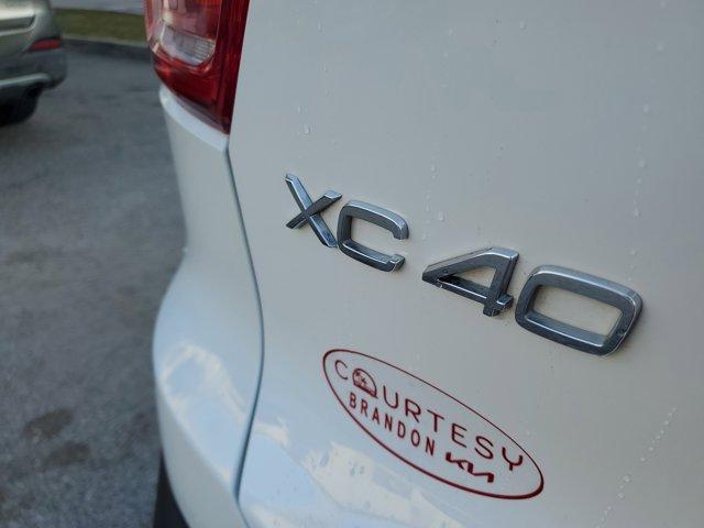used 2019 Volvo XC40 car, priced at $20,356