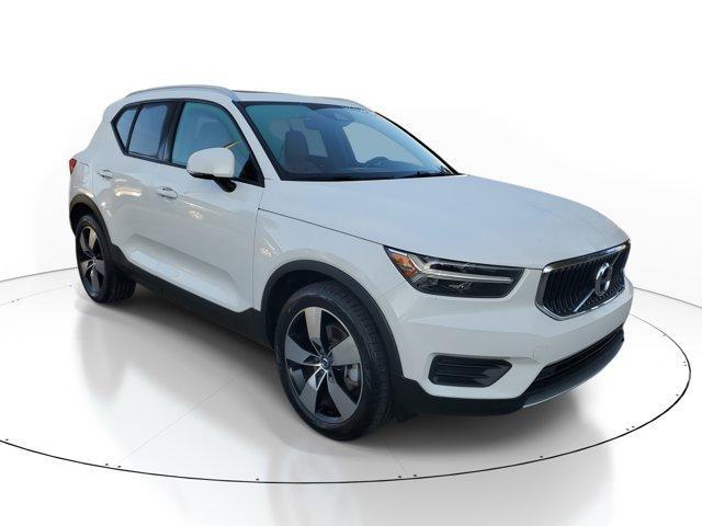 used 2019 Volvo XC40 car, priced at $20,356