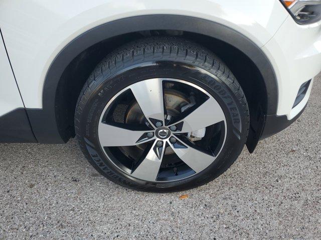 used 2019 Volvo XC40 car, priced at $20,356