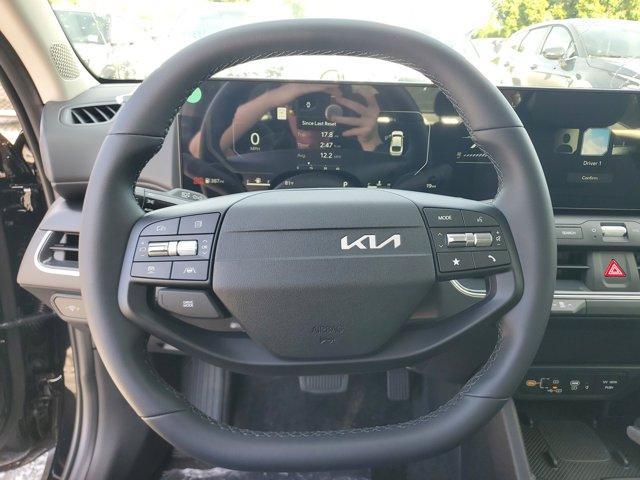 new 2025 Kia K4 car, priced at $23,328