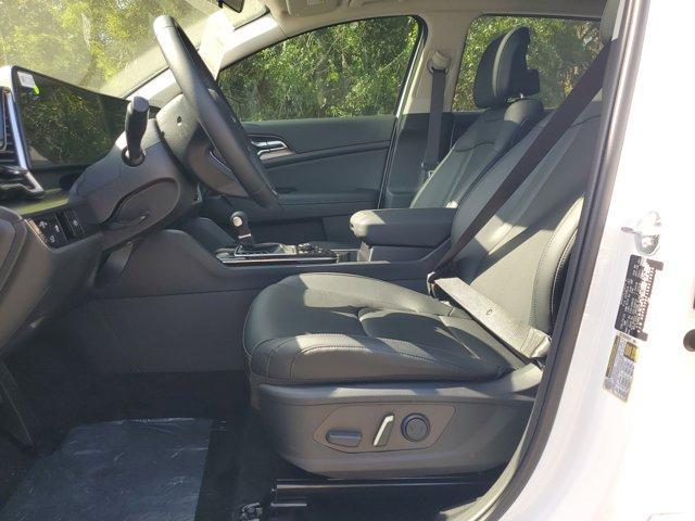new 2025 Kia Sportage car, priced at $28,938