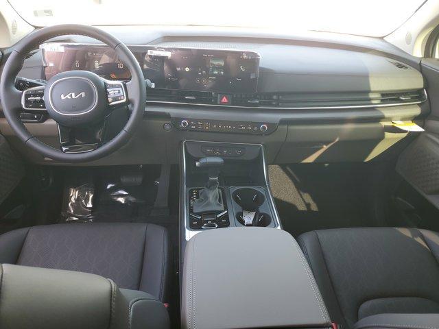 new 2025 Kia Carnival car, priced at $38,781