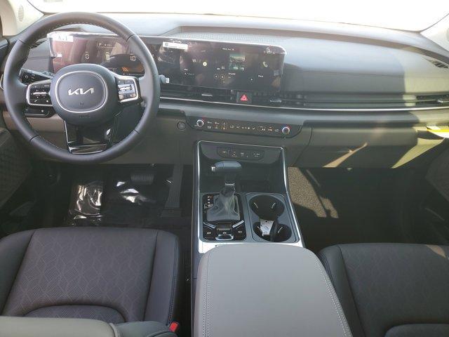 new 2025 Kia Carnival car, priced at $38,781