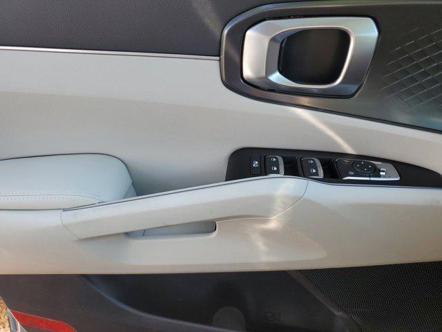 new 2025 Kia Sorento car, priced at $33,611
