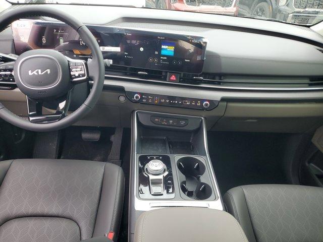 new 2026 Kia Carnival Hybrid car, priced at $44,373
