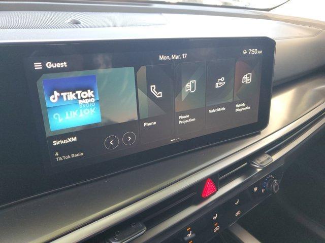 new 2025 Kia Sorento car, priced at $29,128