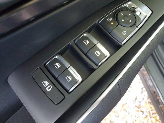 new 2025 Kia Sorento car, priced at $29,128