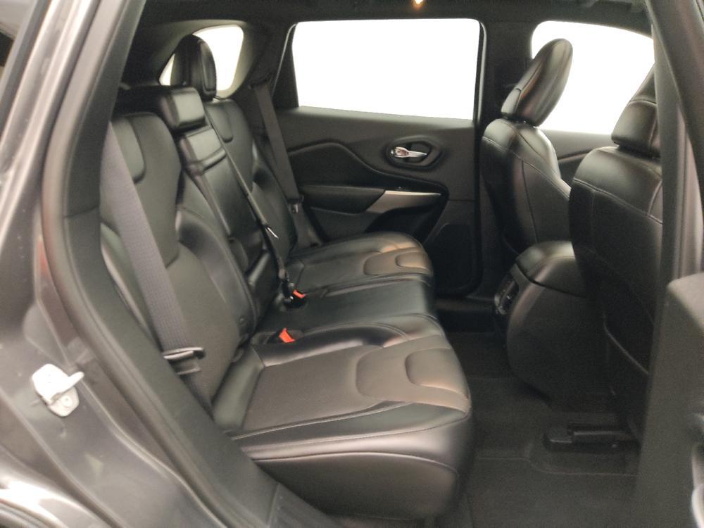 used 2019 Jeep Cherokee car, priced at $18,895