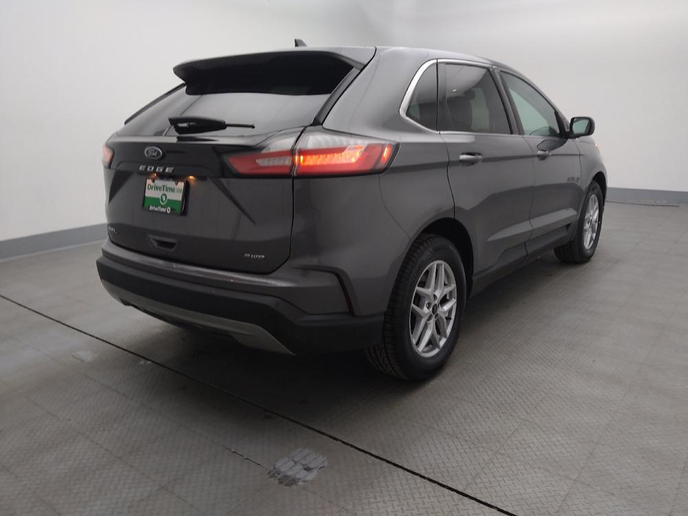 used 2024 Ford Edge car, priced at $25,395