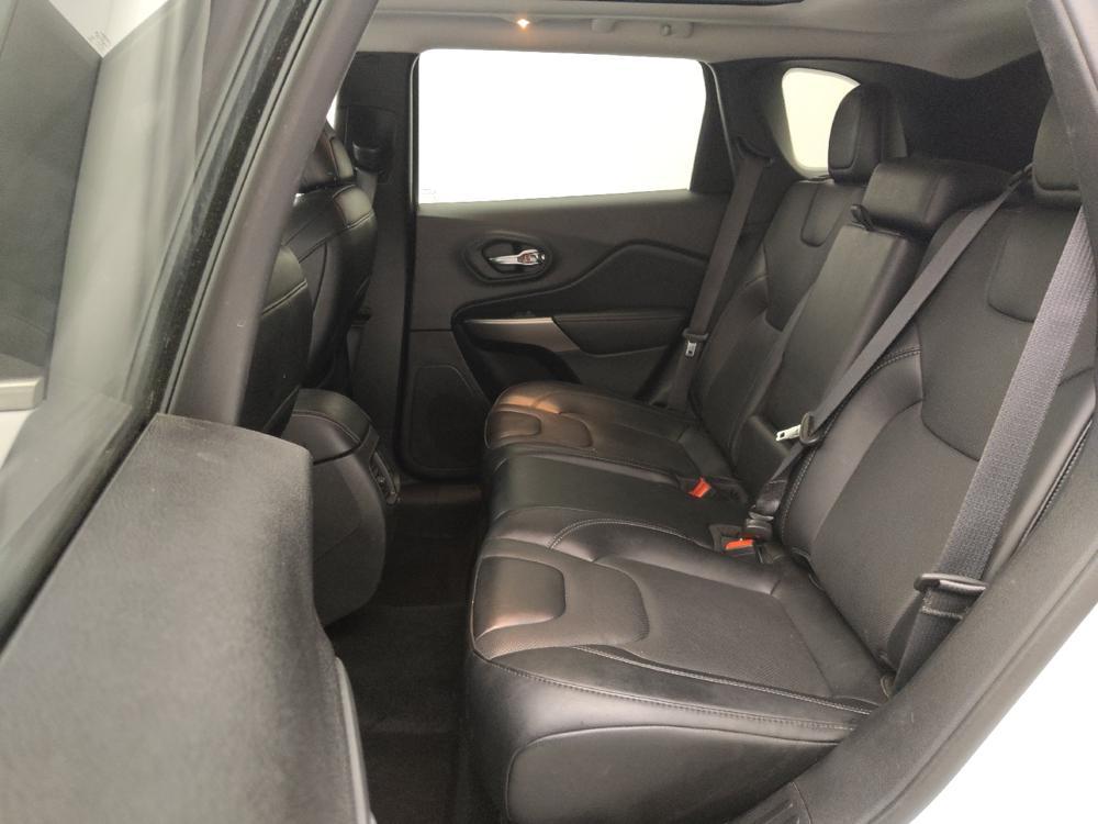 used 2022 Jeep Cherokee car, priced at $25,995