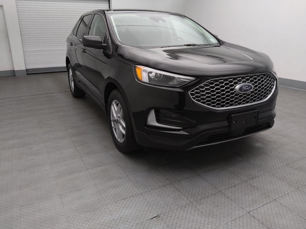 used 2024 Ford Edge car, priced at $26,995