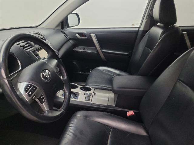 used 2013 Toyota Highlander car, priced at $17,395