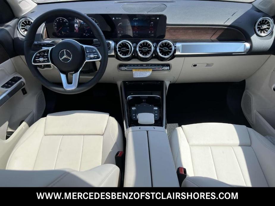 new 2023 Mercedes-Benz GLB 250 car, priced at $48,150