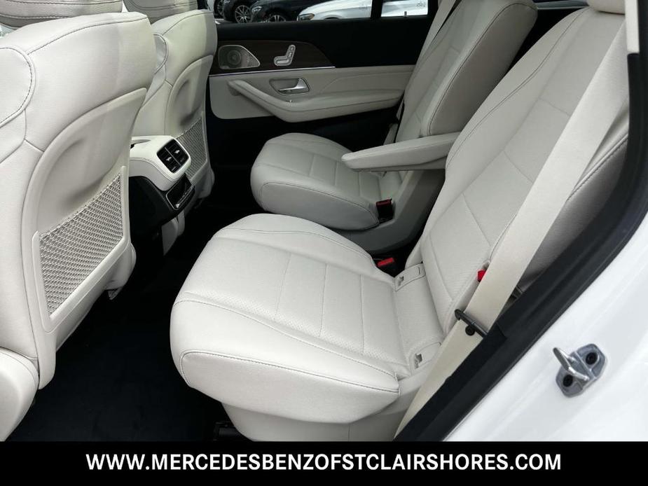 new 2024 Mercedes-Benz GLS 450 car, priced at $90,125