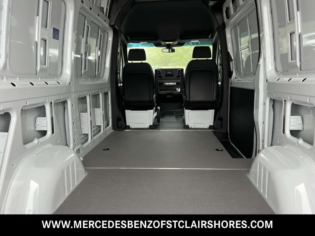 new 2025 Mercedes-Benz Sprinter 2500 car, priced at $58,742