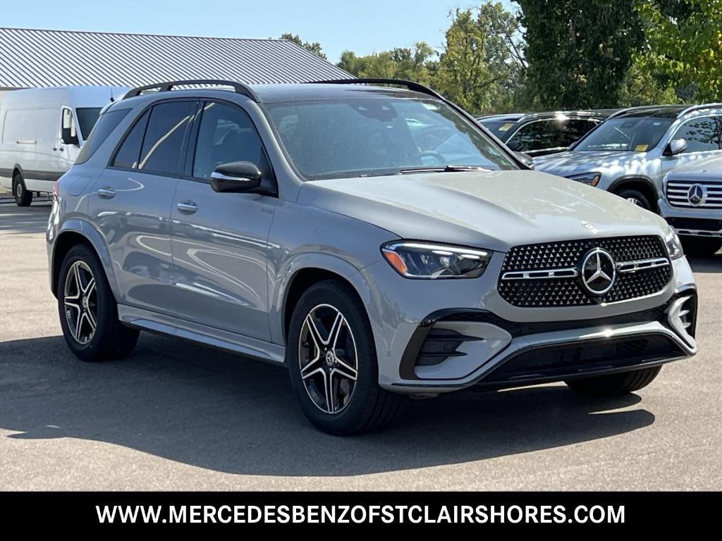 new 2025 Mercedes-Benz GLE 450 car, priced at $84,530