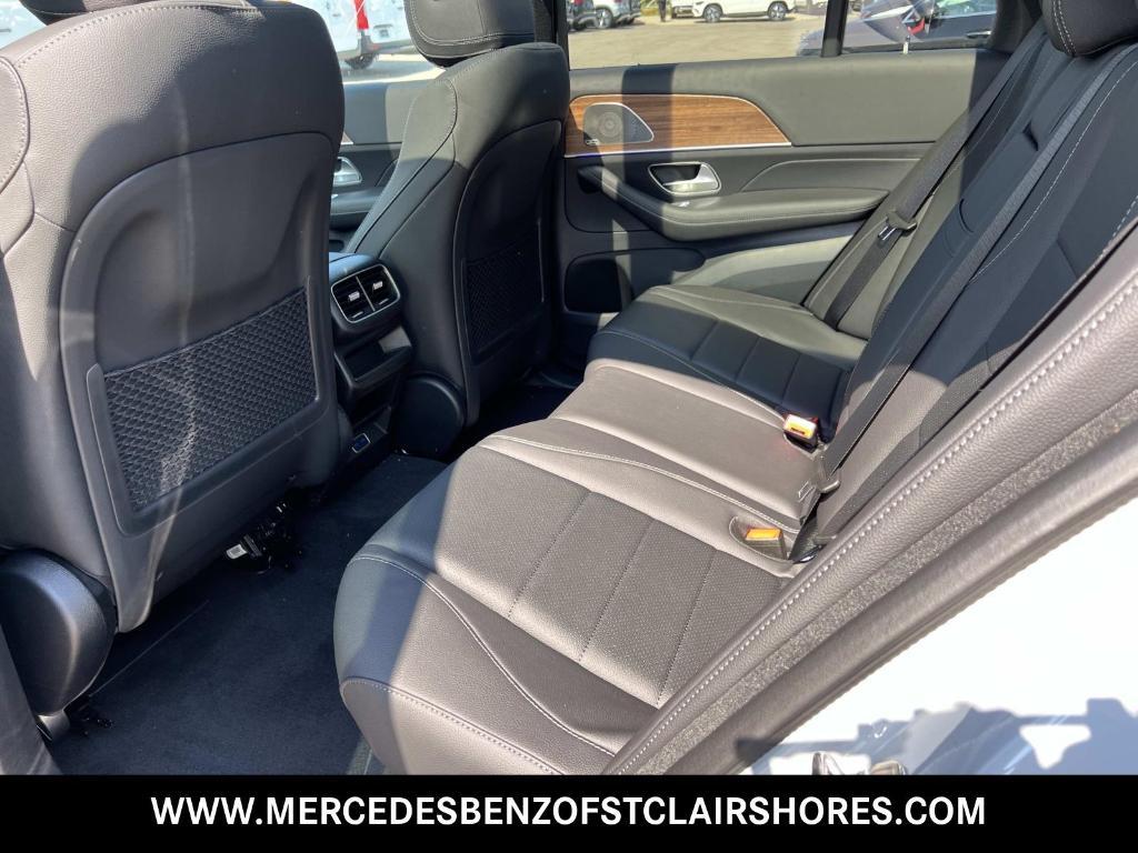 new 2025 Mercedes-Benz GLE 450 car, priced at $84,530