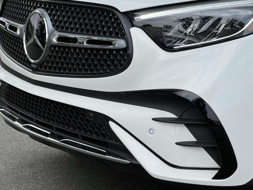 new 2025 Mercedes-Benz GLC 350e car, priced at $66,700