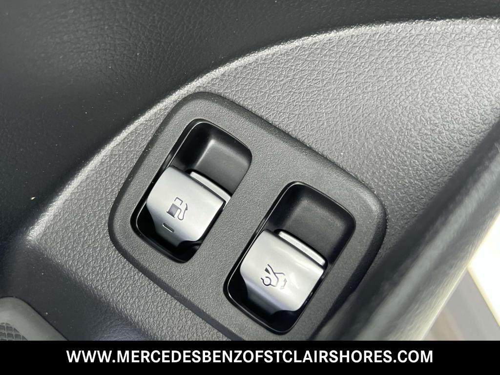 new 2025 Mercedes-Benz GLC 350e car, priced at $66,700