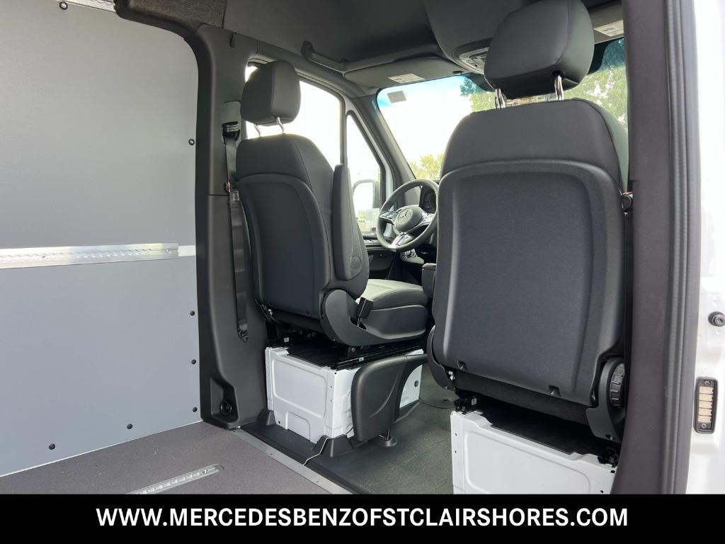 new 2025 Mercedes-Benz Sprinter 2500 car, priced at $71,621