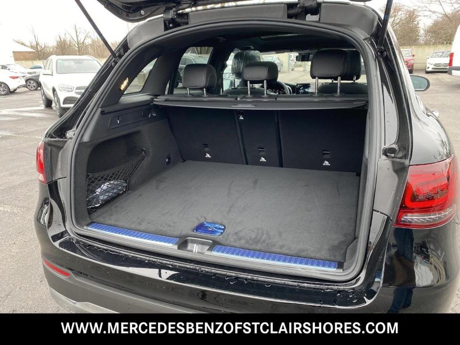 new 2022 Mercedes-Benz GLC 300 car, priced at $50,225