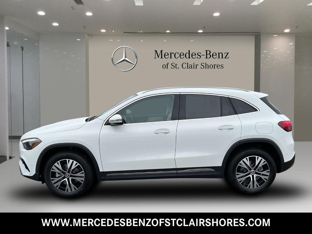 new 2025 Mercedes-Benz GLA 250 car, priced at $47,295