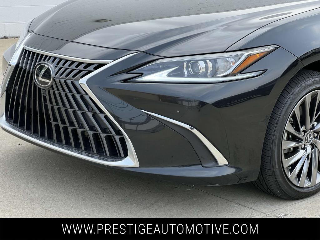 used 2024 Lexus ES 350 car, priced at $42,697