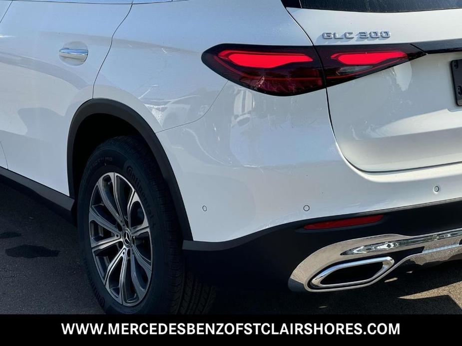 new 2025 Mercedes-Benz GLC 300 car, priced at $52,785