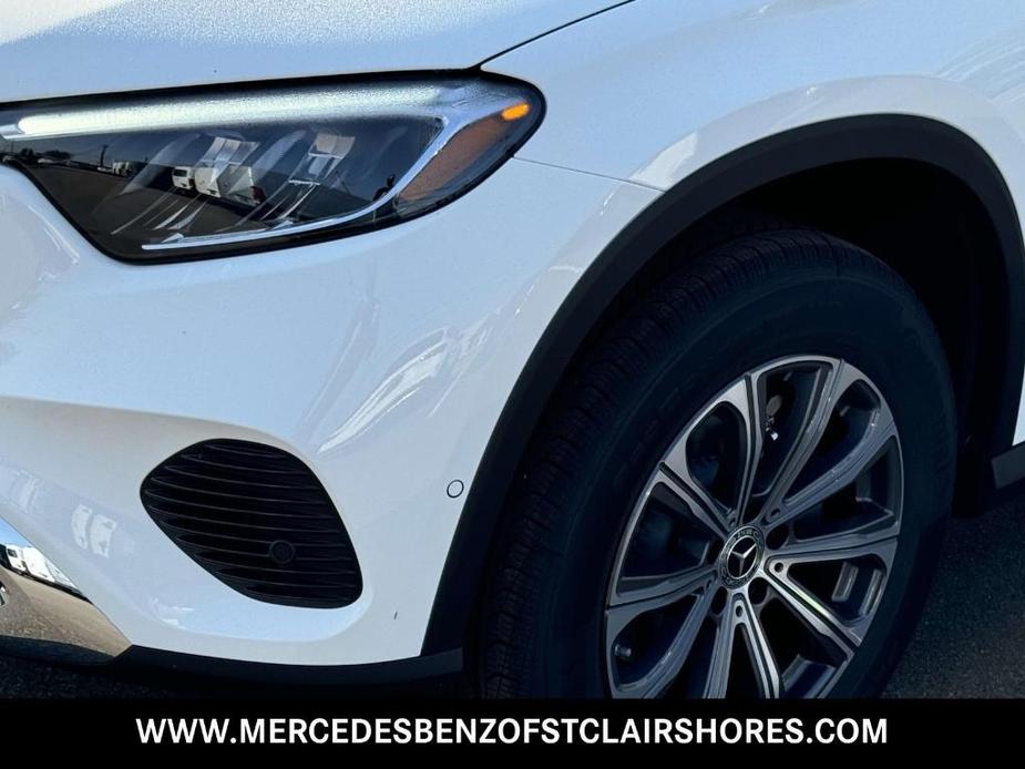 new 2025 Mercedes-Benz GLC 300 car, priced at $52,785