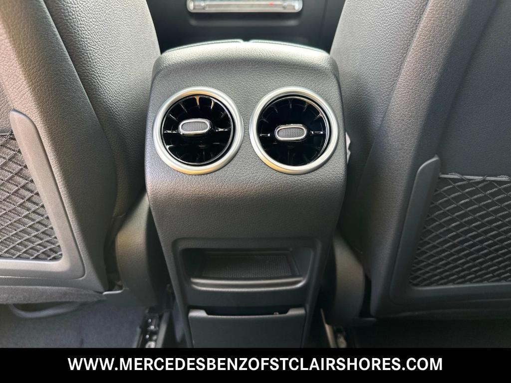new 2025 Mercedes-Benz GLA 250 car, priced at $53,905