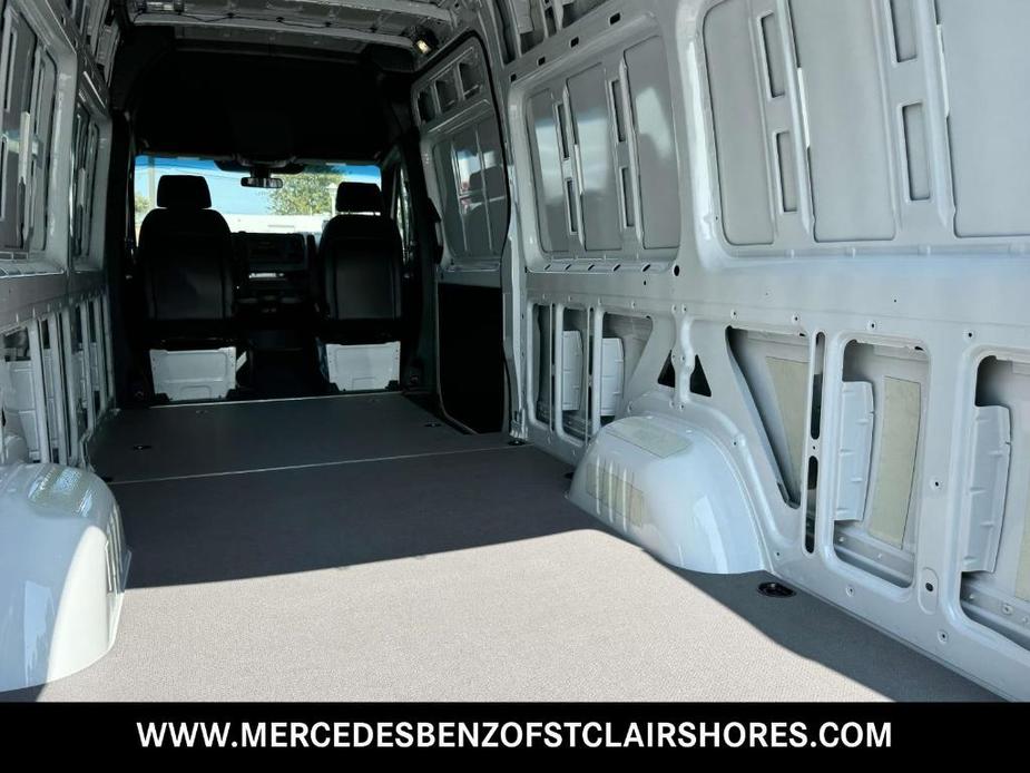 new 2025 Mercedes-Benz Sprinter 2500 car, priced at $61,972