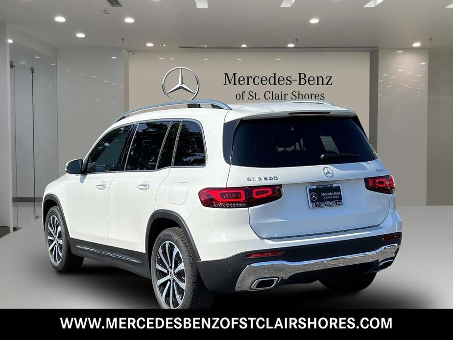 new 2022 Mercedes-Benz GLB 250 car, priced at $47,050