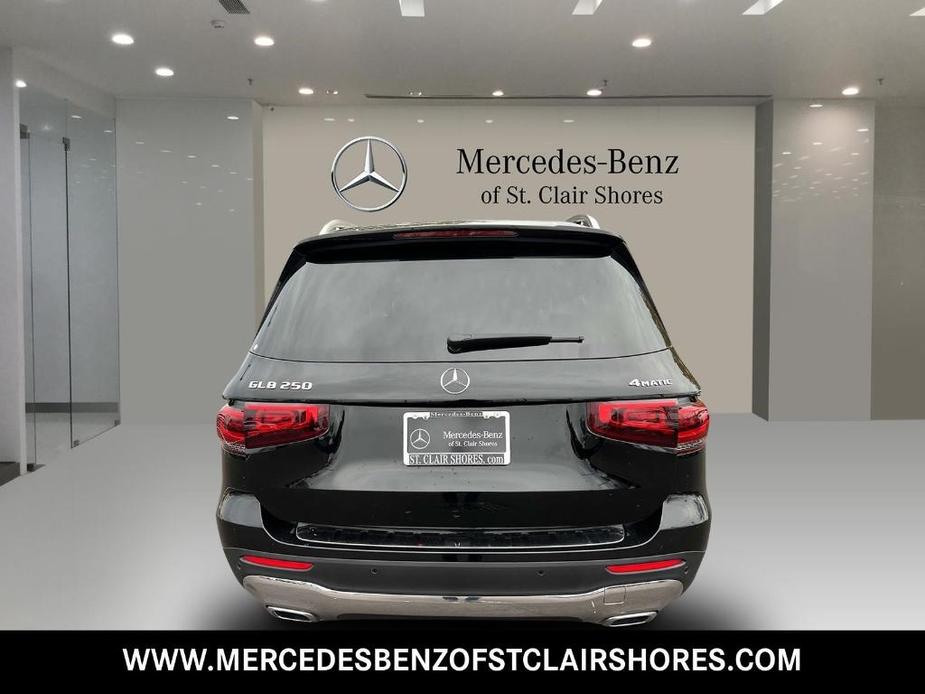 new 2023 Mercedes-Benz GLB 250 car, priced at $50,980