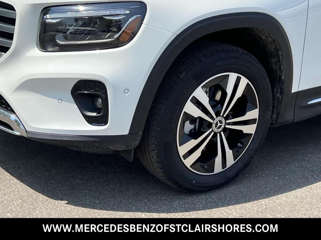 new 2025 Mercedes-Benz GLB 250 car