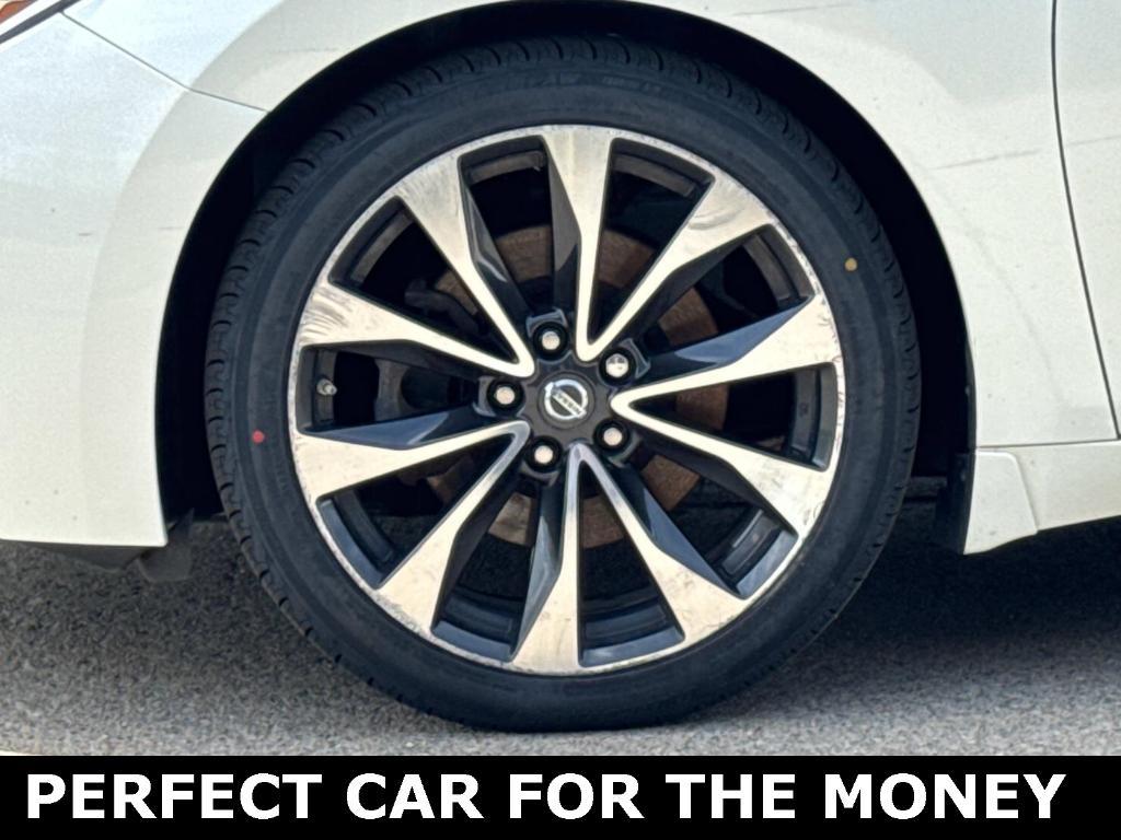 used 2016 Nissan Maxima car, priced at $13,674