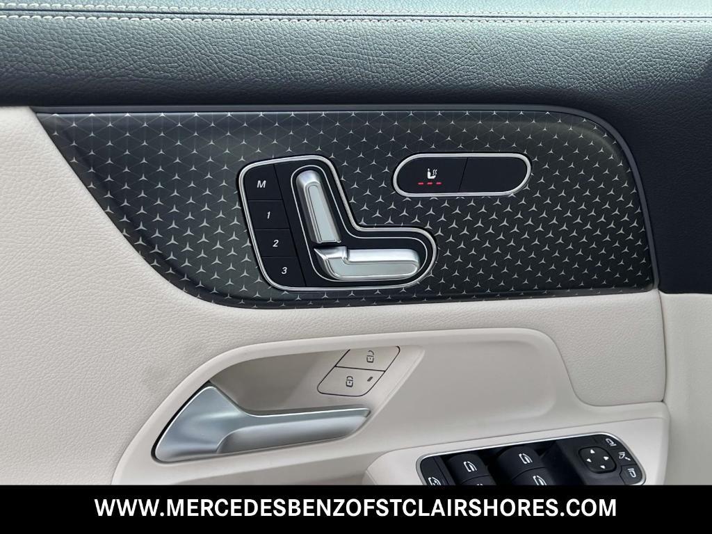 new 2025 Mercedes-Benz GLA 250 car, priced at $46,650