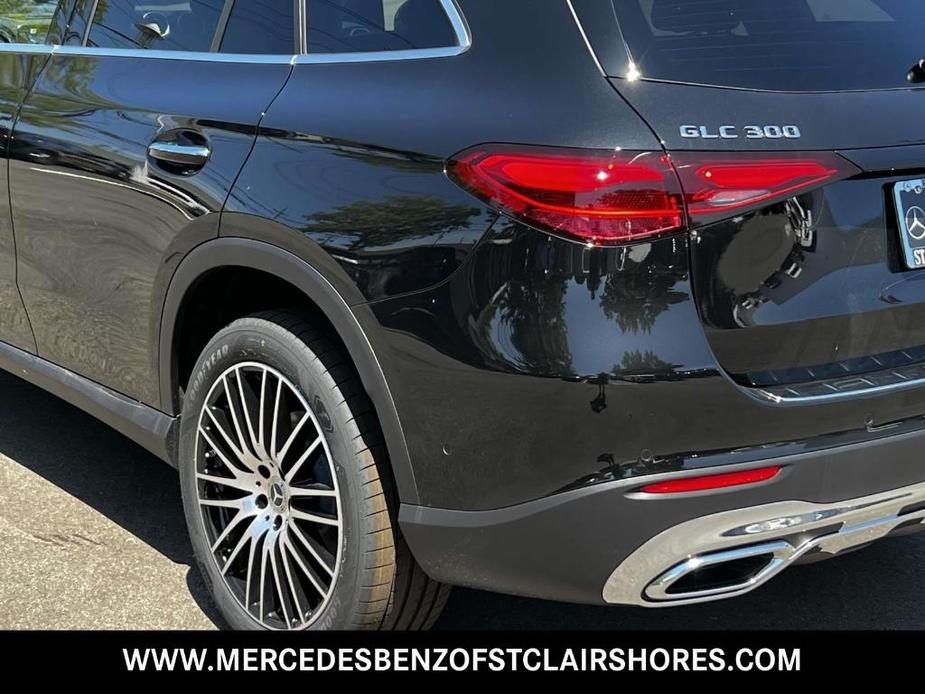 new 2024 Mercedes-Benz GLC 300 car, priced at $63,385