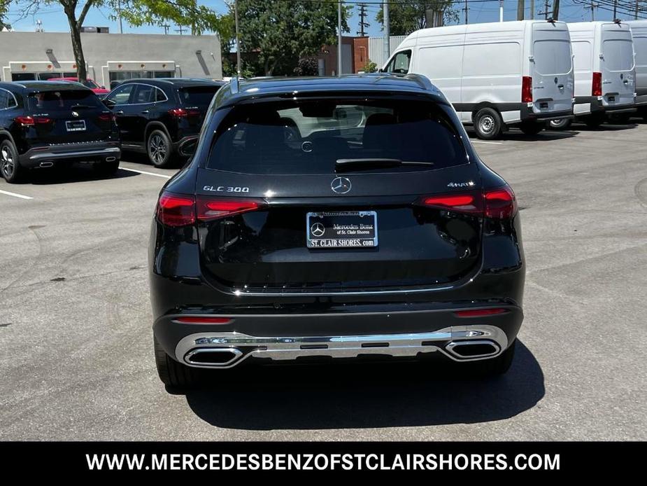 new 2024 Mercedes-Benz GLC 300 car, priced at $63,385