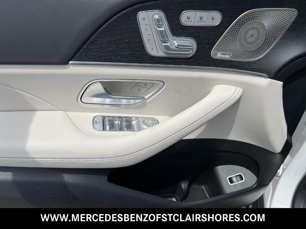 new 2025 Mercedes-Benz GLS 450 car, priced at $97,430