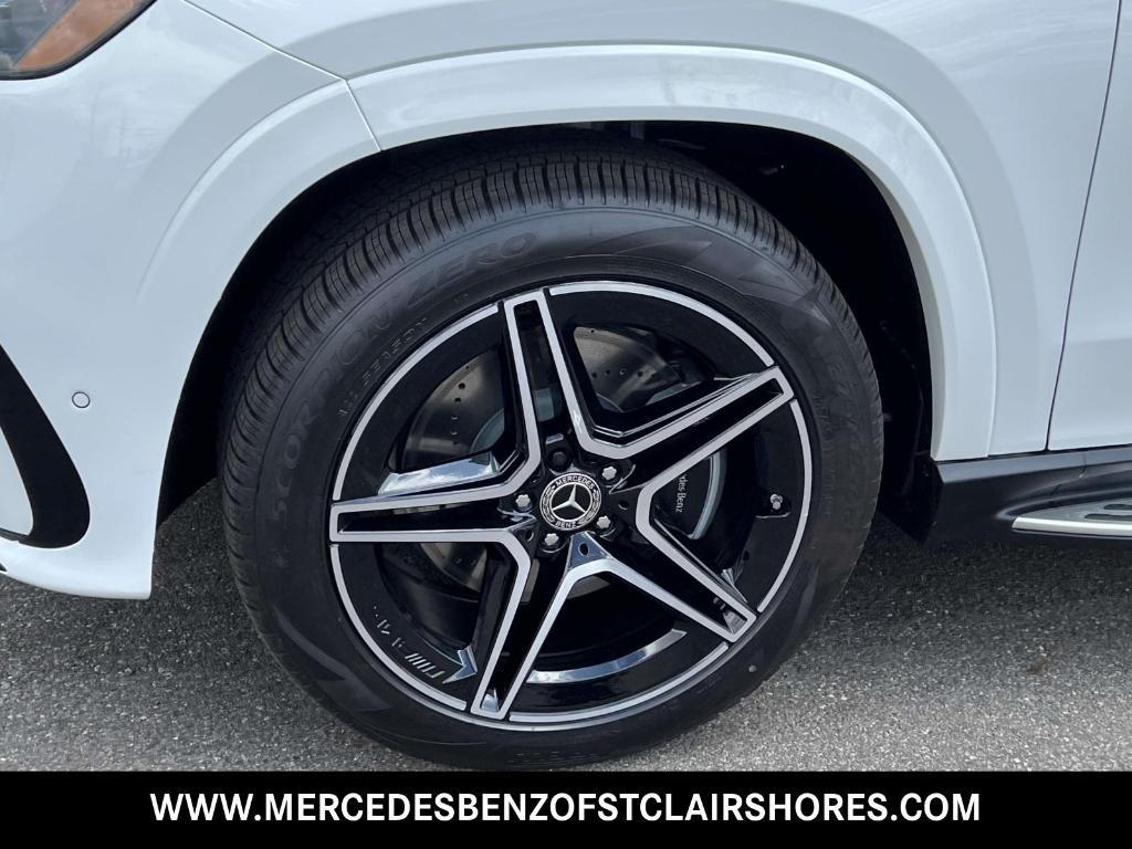 new 2025 Mercedes-Benz GLS 450 car, priced at $97,430
