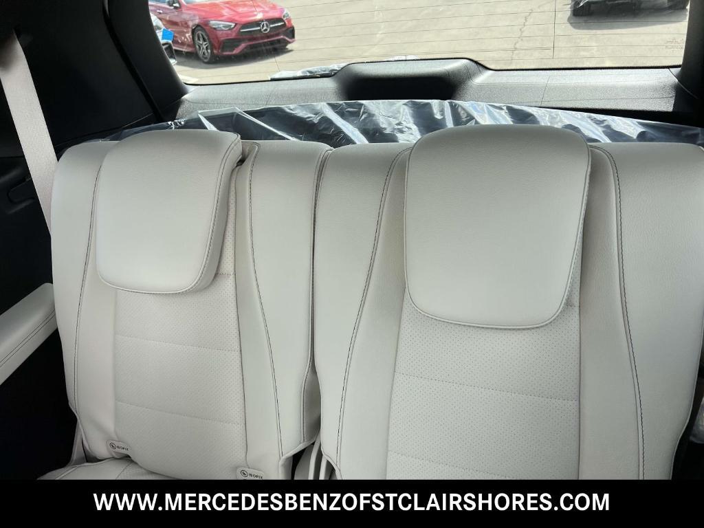 new 2025 Mercedes-Benz GLS 450 car, priced at $97,430