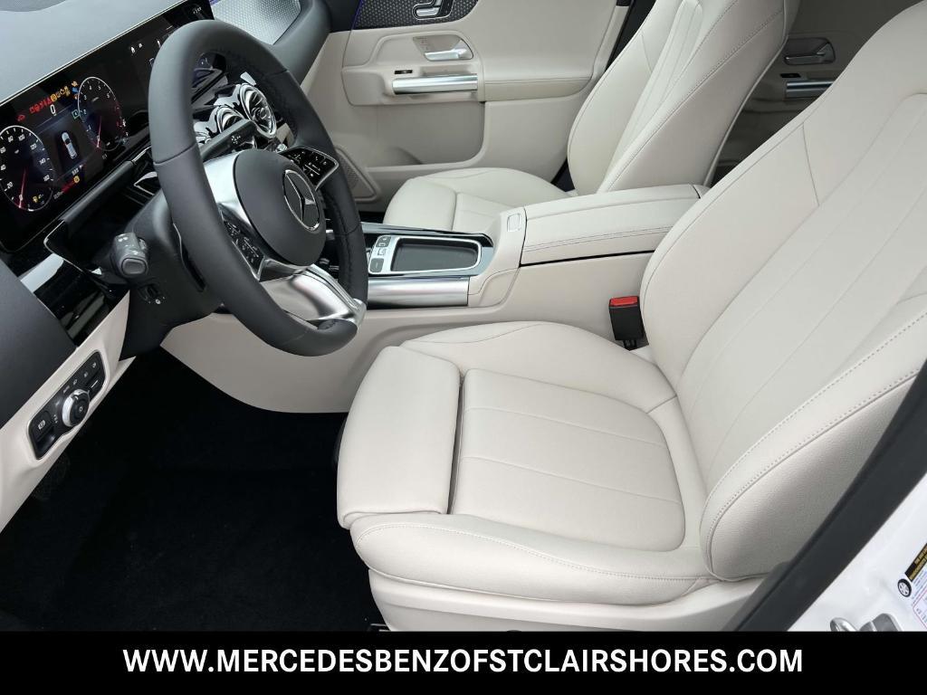 new 2025 Mercedes-Benz GLA 250 car, priced at $47,295