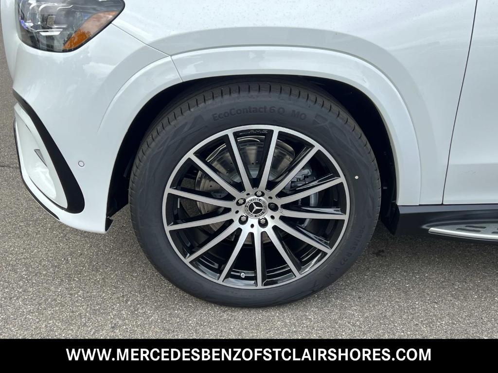 new 2026 Mercedes-Benz GLS 580 car, priced at $122,070